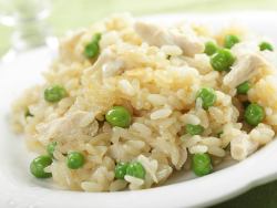 risotto-mit-huenerbrust-und-gruenen-erbsen