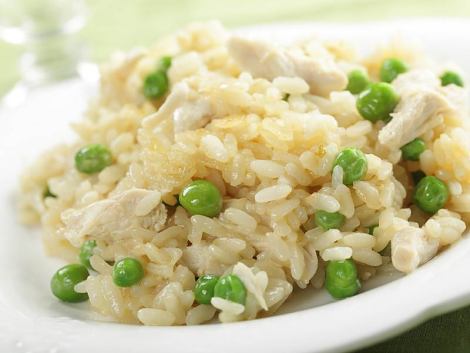 risotto-mit-huenerbrust-und-gruenen-erbsen