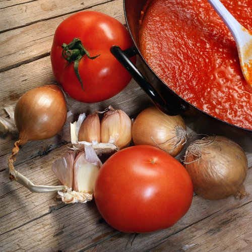Blitzschnelle Tomatensauce mit Honig
