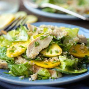Hähnchenbrust-Zucchini-Pfanne mit Quinoa