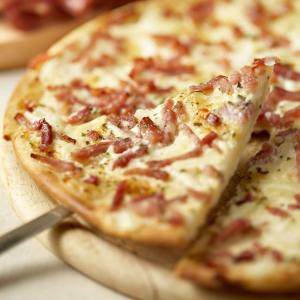 Elsässer Speck Flammkuchen