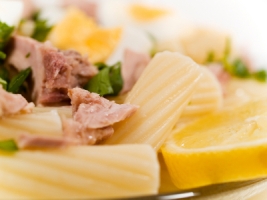 Pasta mit Tunfisch und Kapern